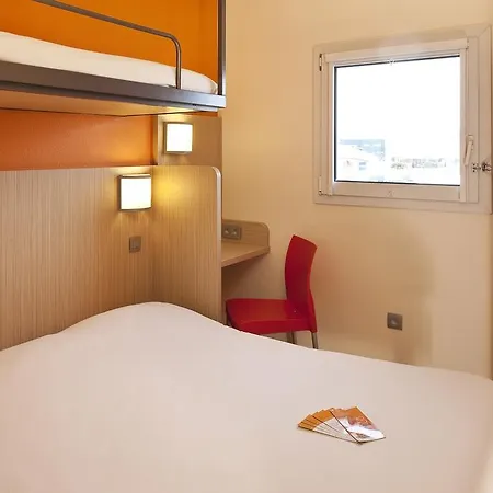 Premiere Classe Perpignan Nord - Aeroport فندق