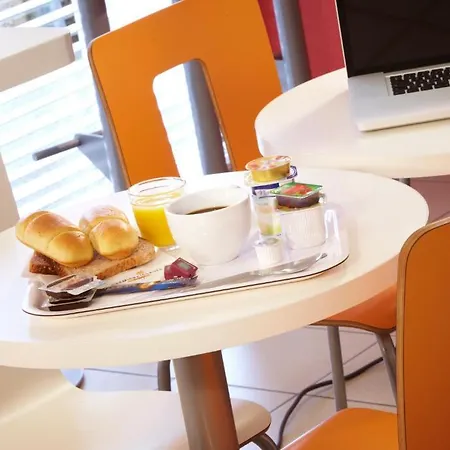 Premiere Classe Perpignan Nord - Aeroport فندق ريفسالت